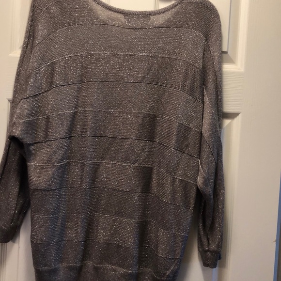 Sweater - Picture 6 of 6